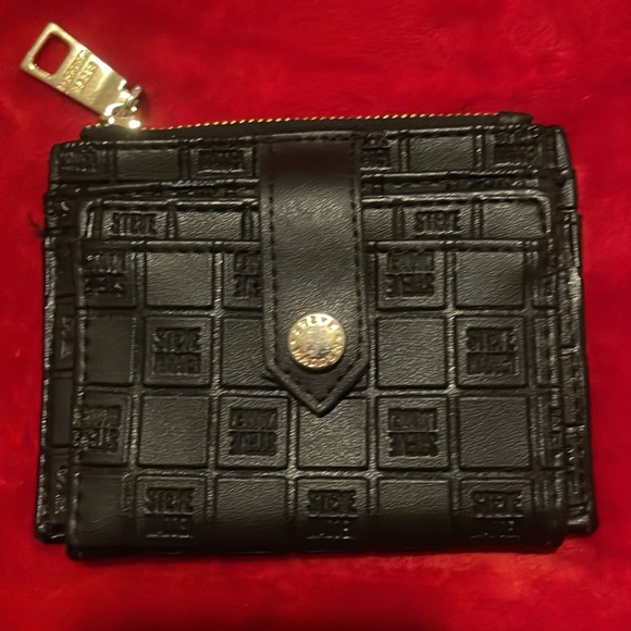 Steve Madden Embossed Black Wallet with Gold Accents-EUC - Picture 3 of 5